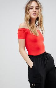 off shoulder body with short sleeve