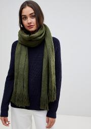 chunky knitted scarf