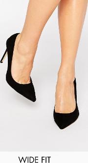 chloe black court shoes