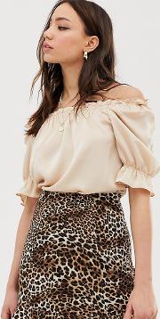 Blouse With Puff Sleeves