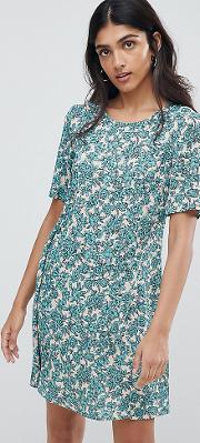 shift dress in floral