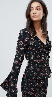 wrap blouse with bell sleeve in floral