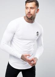 long sleeve t shirt in muscle fit