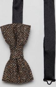 bow tie in tweed