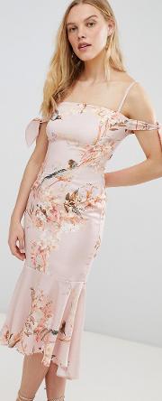 hope & ivy fitted printed dress with tie sleeve detail