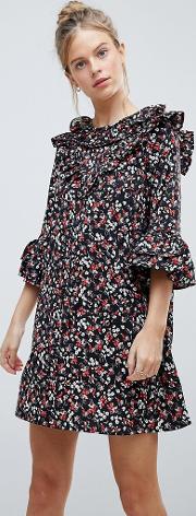 frill sleeve floral shift dress