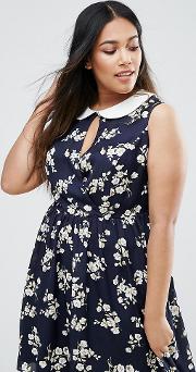 Plus Skater Dress With Collar In Floral Print