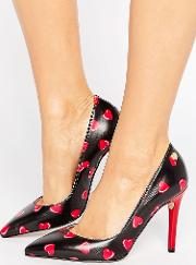 heart print heel court shoe