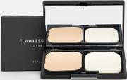 Flawless Foundation Compact