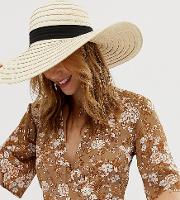 Exclusive Oversize Straw Hat With Bow