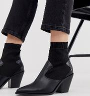 Western Chelsea Boots