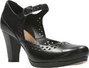 Black Leather Chorus Chime Court Shoes