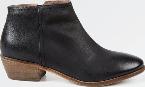 fat face amber ankle boots
