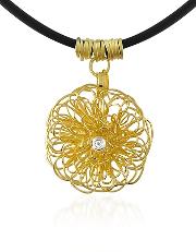  Central Diamond 18k Yellow Gold Pendant Necklace