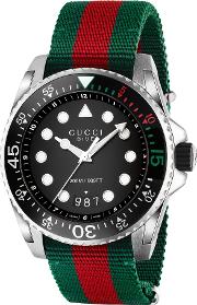 Ya136209 Men's Dive Date Fabric Strap Watch