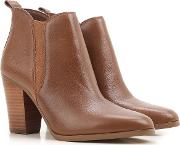 Boots For Women