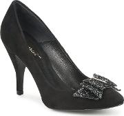 Fly Women's Court Shoes In Black