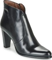 Abril Low Ankle Boots